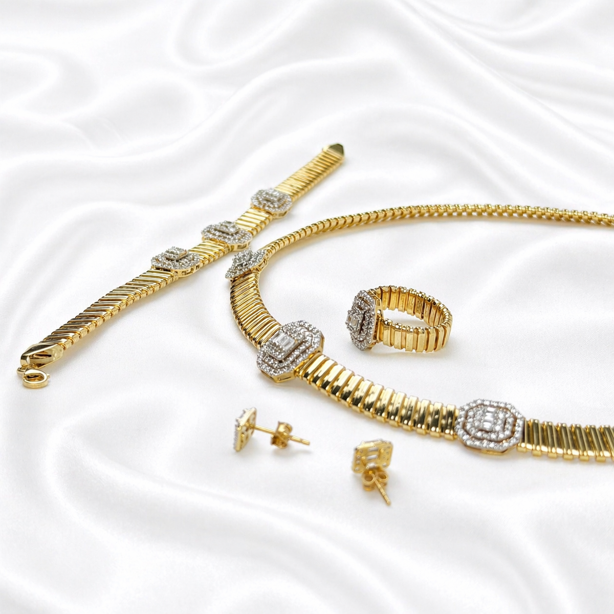 Exclusive Design - 18k Gold - image 1