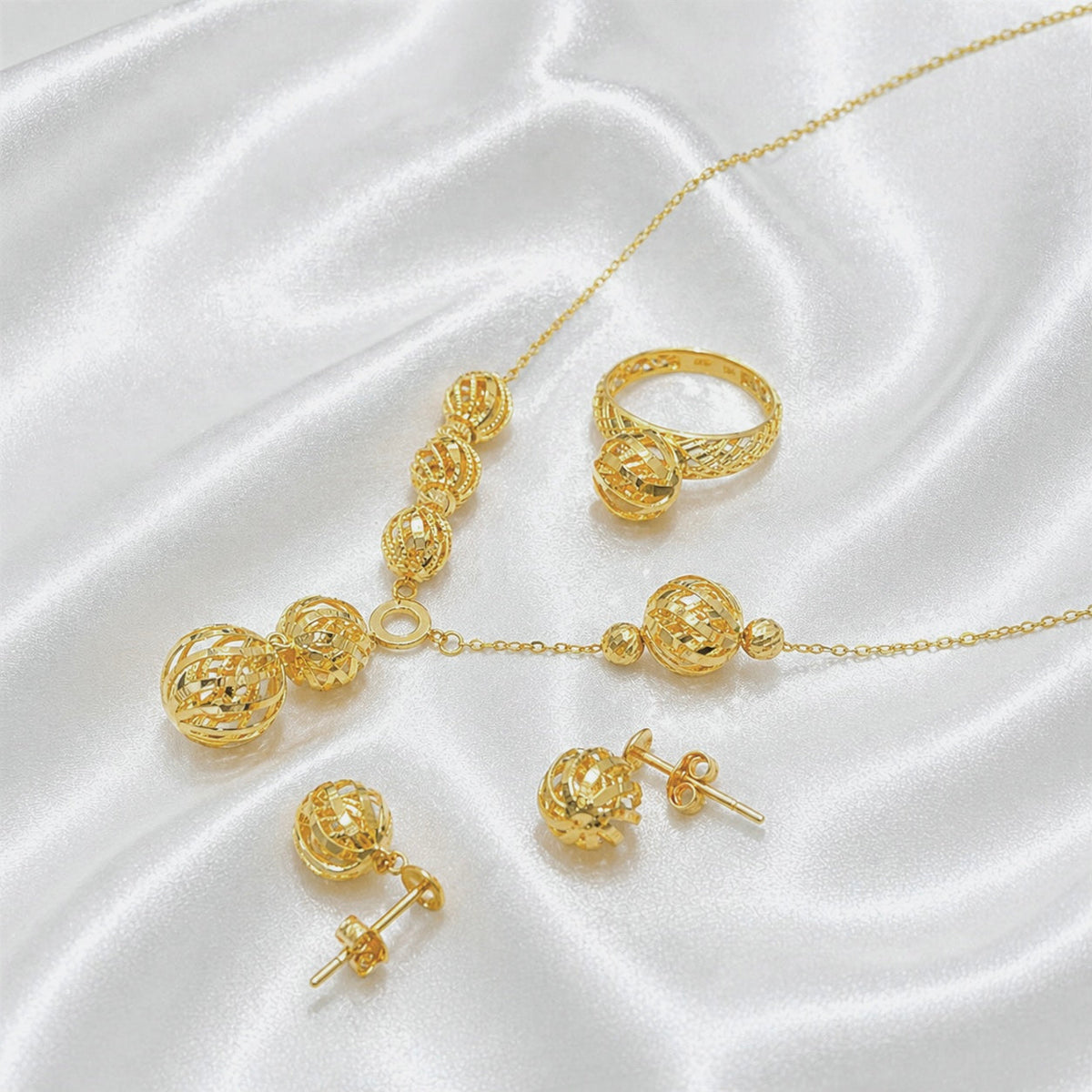 Popular Arabic Desaign - 18k Gold - image 2