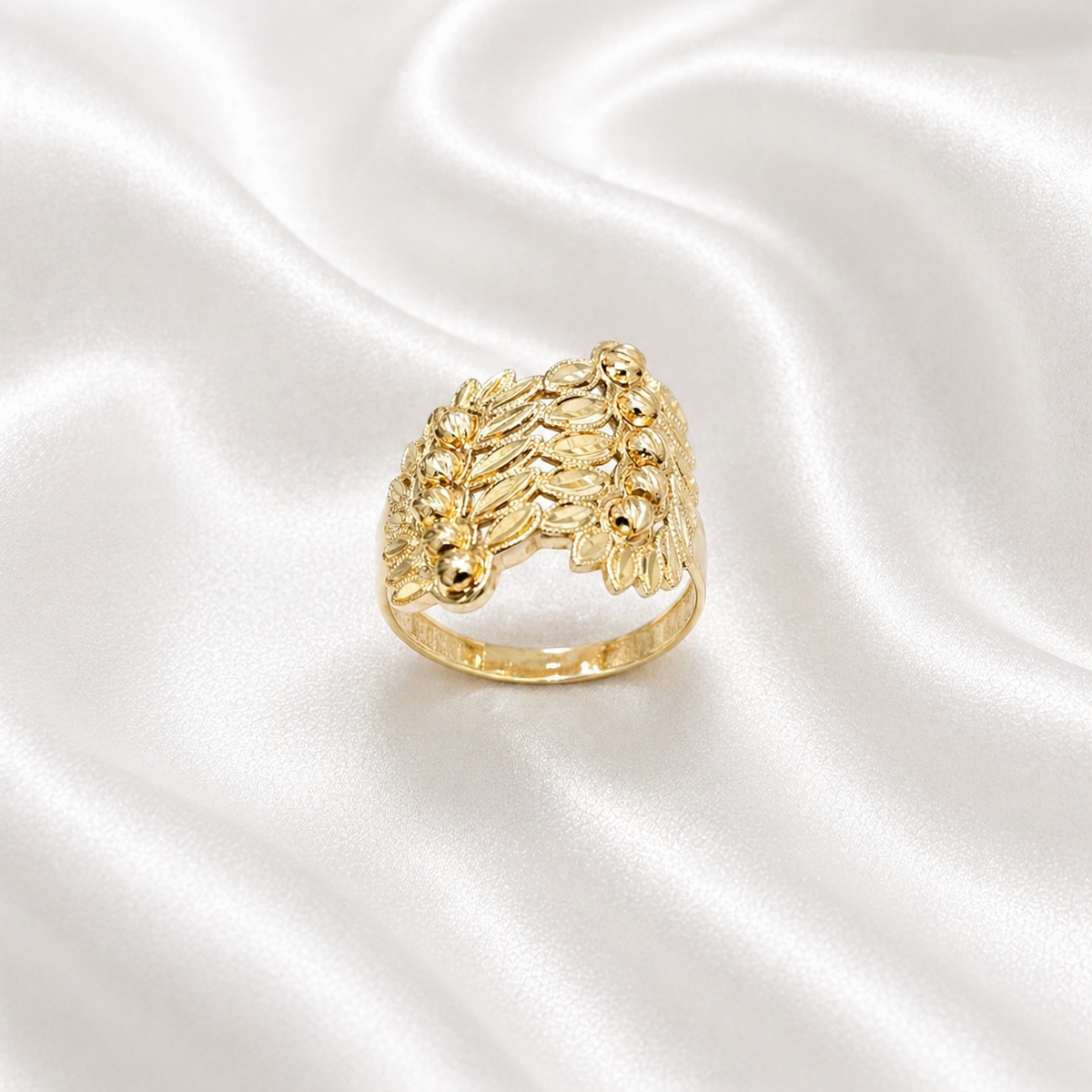Exclusive Design - 18k Gold - image 1