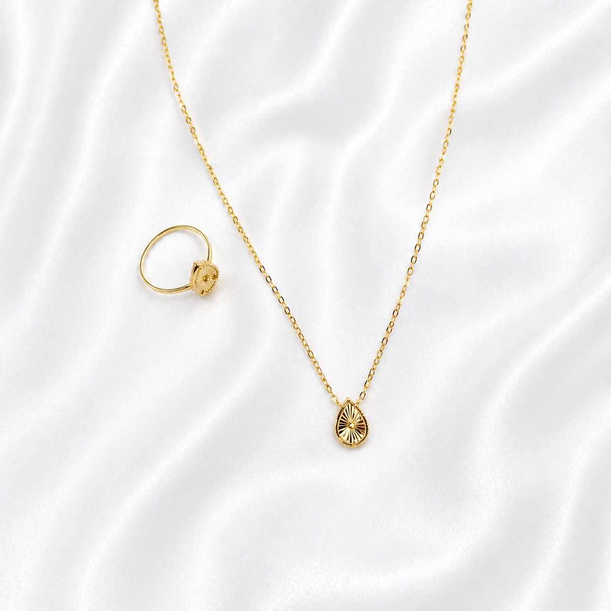 Teradrop Gold design - 18k - image 2