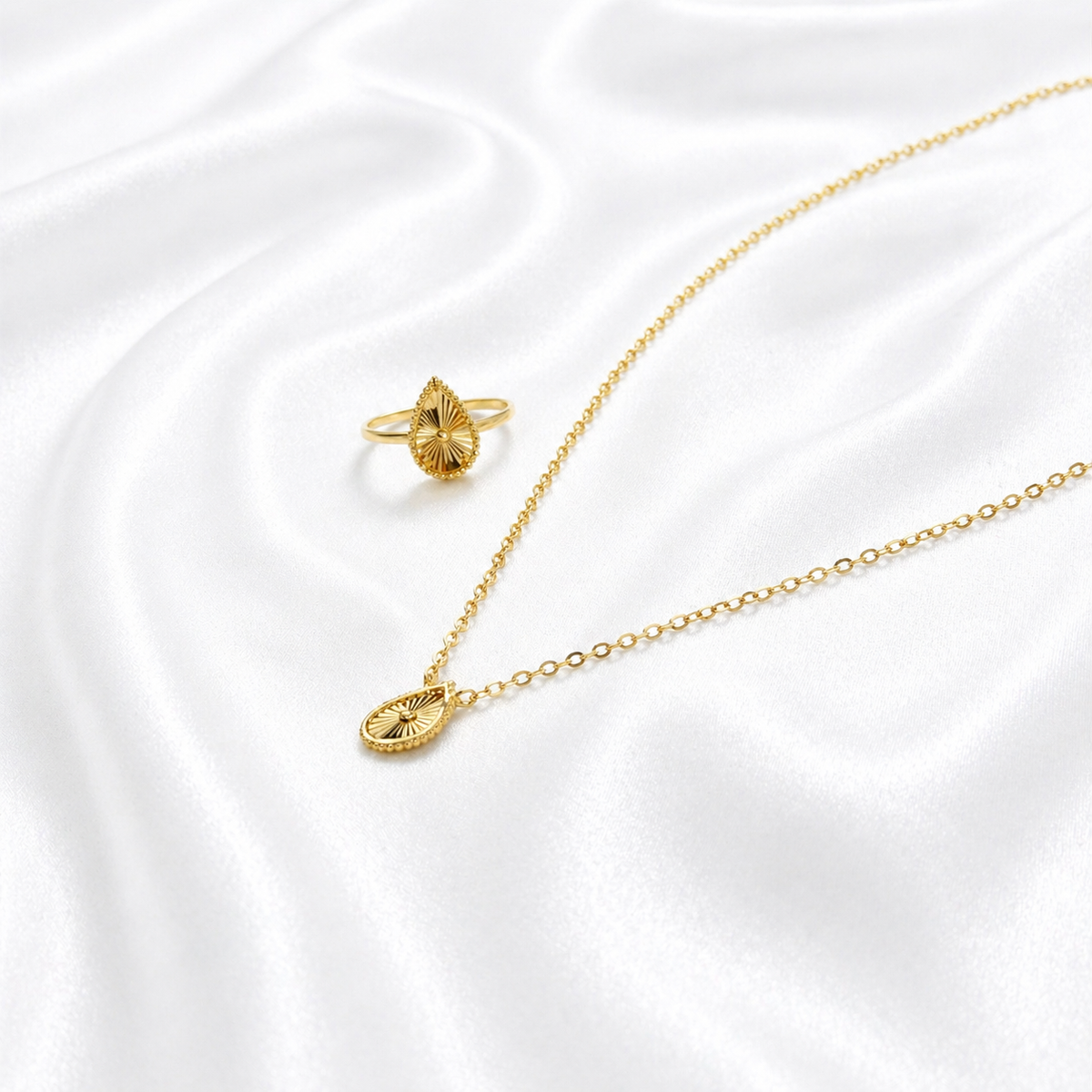 Teradrop Gold design - 18k - image 1