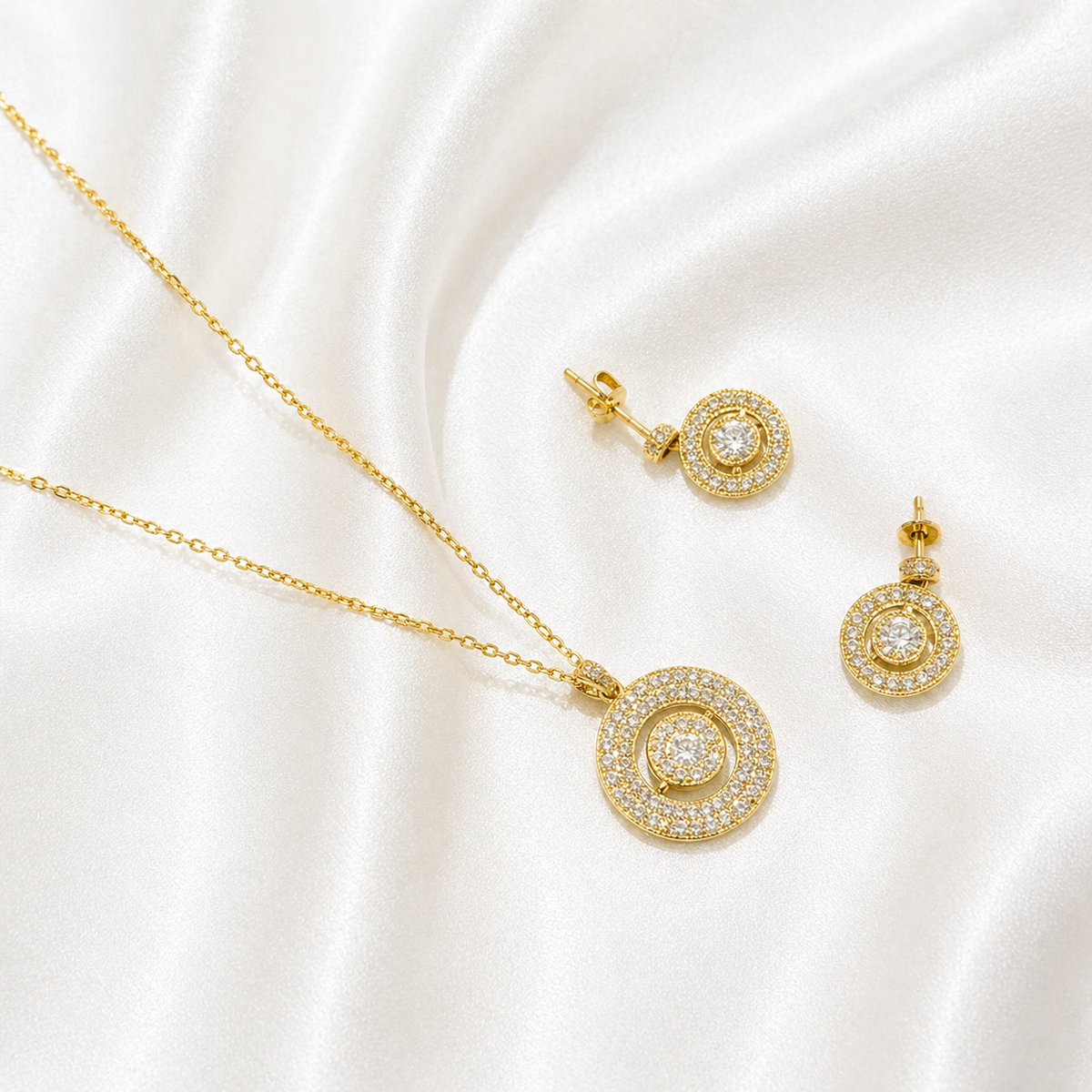18k Gold - Sparkling Circle Set - image 3