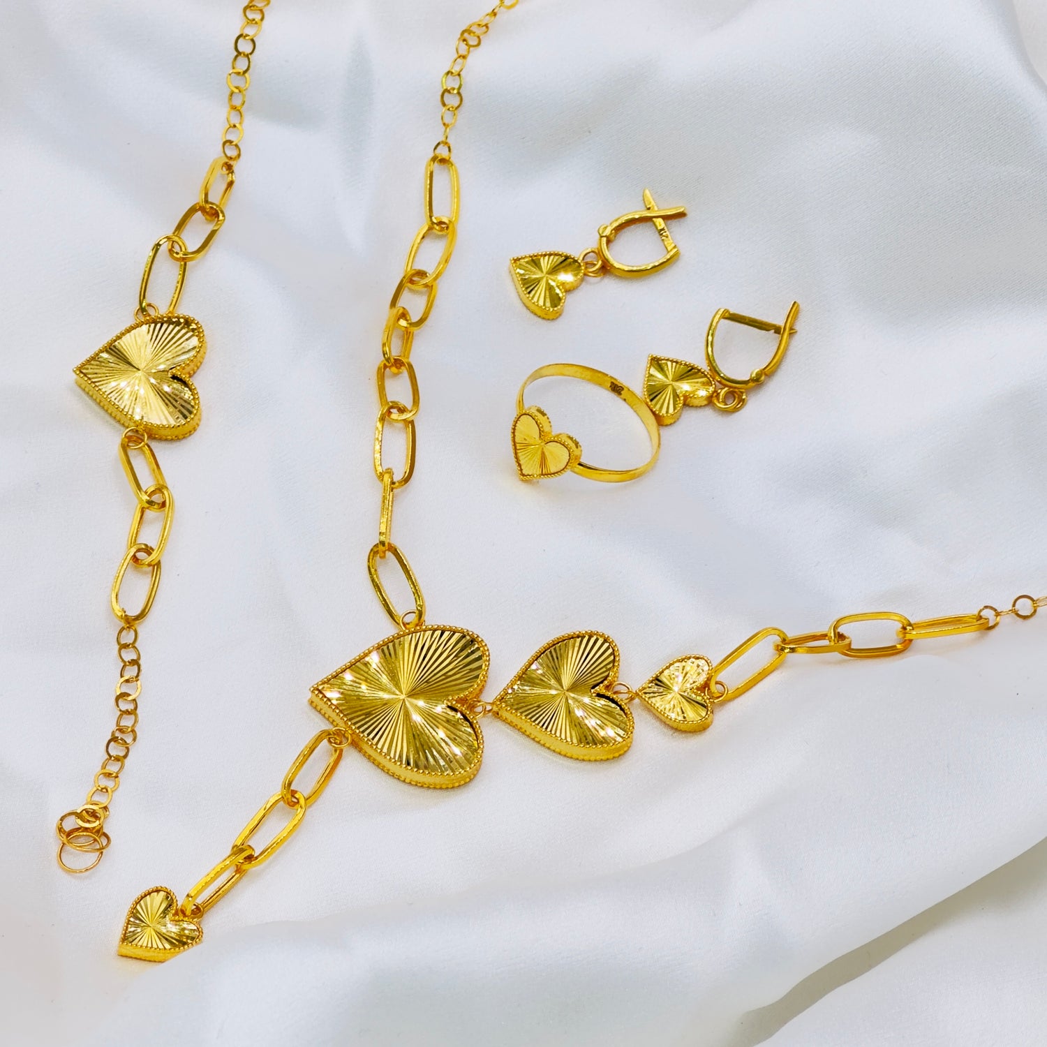 Golden Hearts Full Set – 21K Gold With A Touch Of Love
