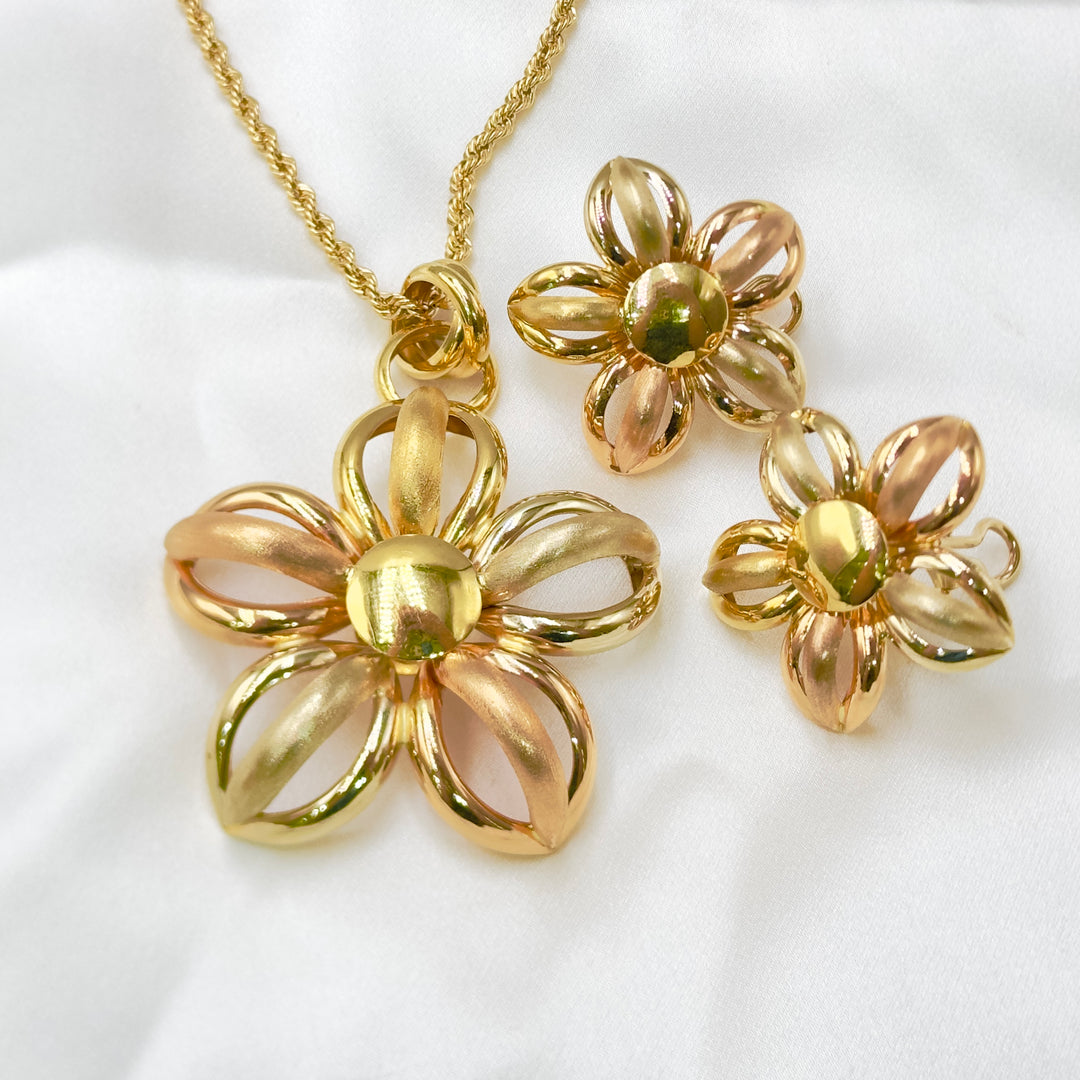 Popular Design Half Set - 18k Gold Roses